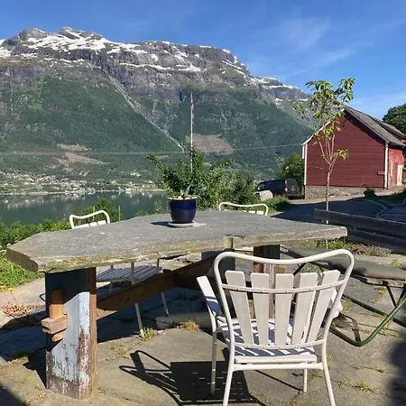 Agroturismo Tessas Eplegard, Karhuset *